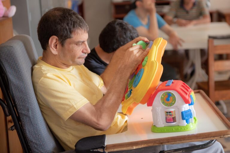 Kito-com-brinquedos