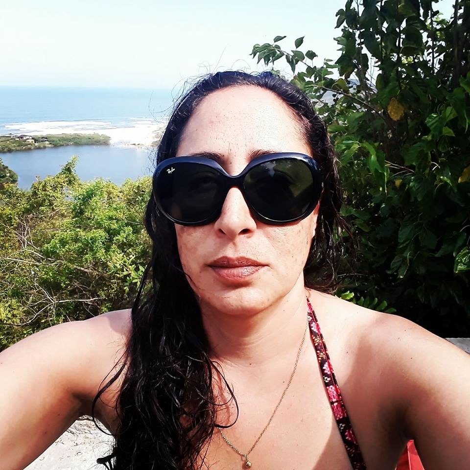 Priscila Lobato